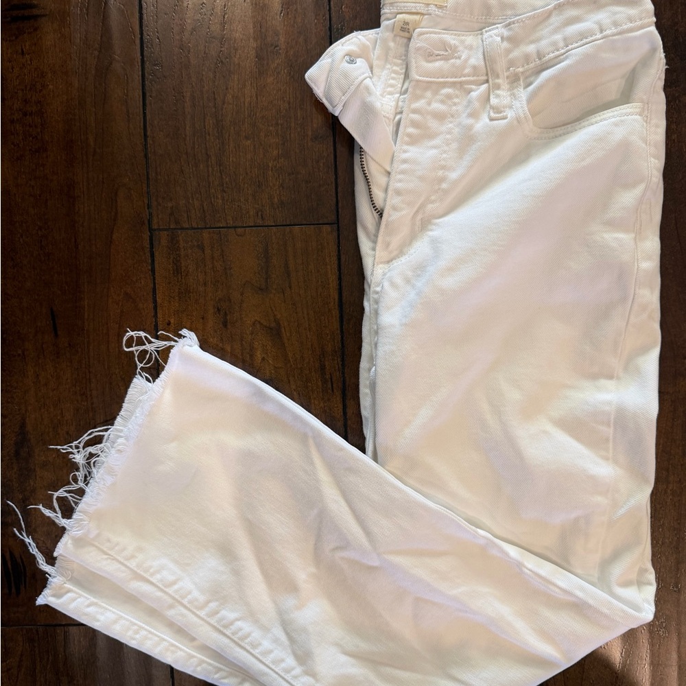Universal Thread Crisp White Denim